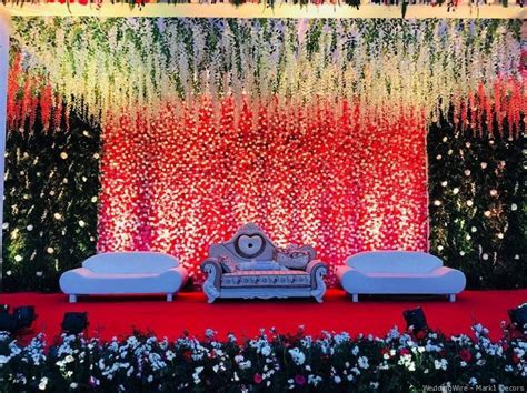 7 Stunning Flower Wall Decor Styles That Raise The Bar For Wedding