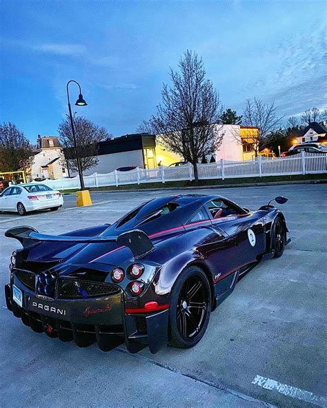 Cars And More Cars Pagani Huayra Pagani Car Pictures