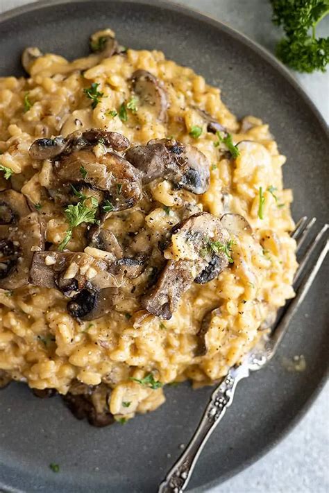 This Easy Mushroom Risotto Taste Like A Gourmet Dish But Is So Easy To