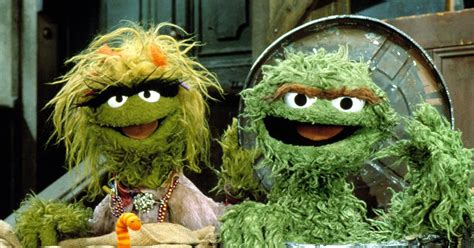 Stuff I Just Learned Oscar The Grouch Is In A Relationship