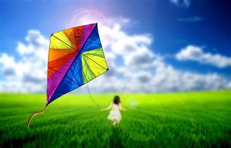Kite Flying Wallpapers Top Free Kite Flying Backgrounds Wallpaperaccess
