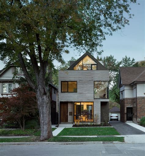 This Modern Infill House Sits Among The Original Houses In This Toronto