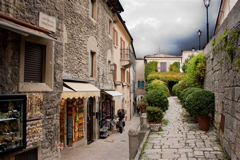 San marino, officially the republic of san marino italian: San Marino - Sightseeing and Landmarks - Thousand Wonders