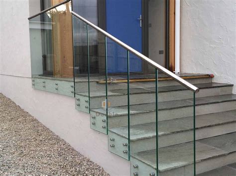 China Outdoor Stair Railing Frameless Glass Balustrade