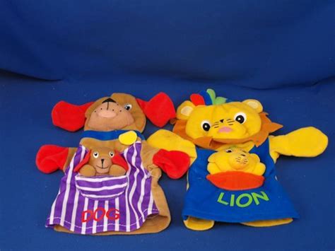 Baby Einstein Lot Of 2 Hand Puppets Dog And Lion