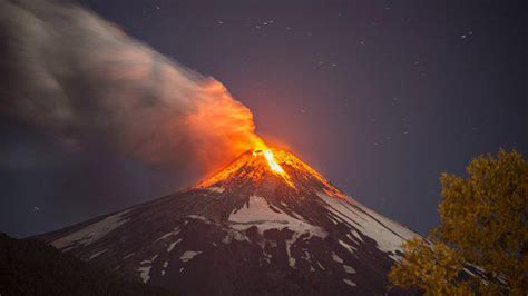 Videos Muestran Cómo Estalló El Volcán Villarrica En Chile Infobae