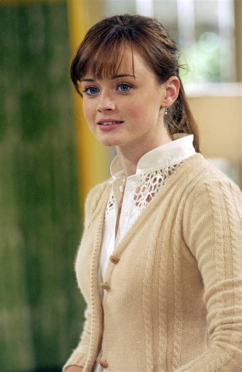 Gilmore Girls 2014 Gallery 06 Alexis Bledel As Rory Dvdbash