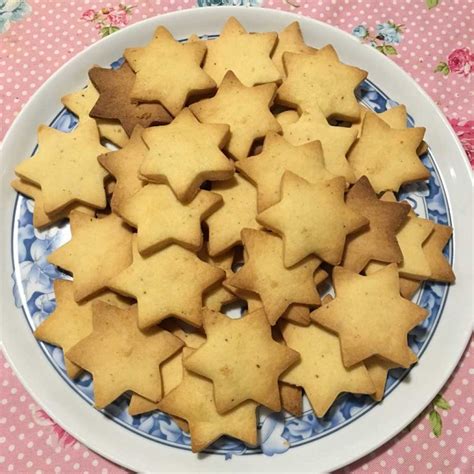 Simple Science: How to Make a Volcano with Kids