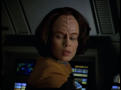 Star Trek Voyager 1 X 3 Parallex Roxann Dawson Trek