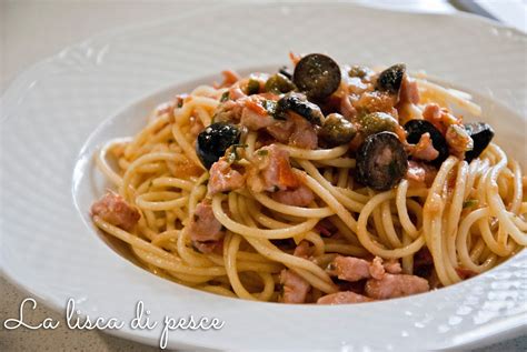 Spaghetti con il tonno facile 20m pasta con verdure spaghetti alla ciociara facile 35m pasta con verdure spaghetti ai fiori di zucca facile 45m pasta con pesce spaghetti al tartufo di norcia facile 30m primi piatti spaghetti al limone facile 25m pasta con pesce pasta con tonno, capperi e acciughe facile 1h La lisca di pesce: Spaghetti con tonno fresco olive e capperi