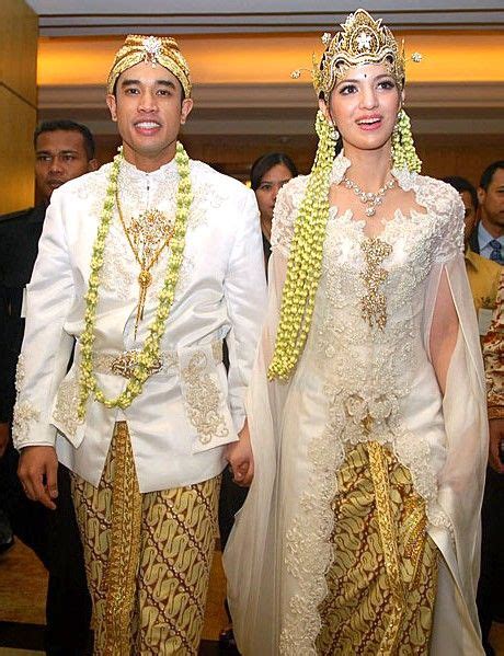 Kebaya Pernikahan Adat Sunda Modern Nazlea Com Kebaya Pernikahan