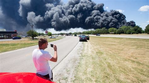 Rockton Illinois Chemical Fire What We Know Bout Blaze At Chemtool