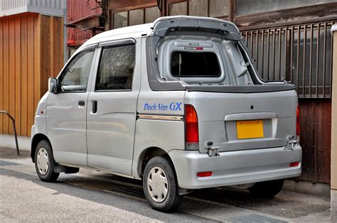 Daihatsu Hijet Is The Best Vehicle To See Places Around The Country