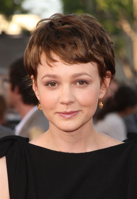 40 Of Carey Mulligan S Most Adorable Hair And Makeup Looks Huffpost Life