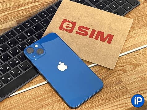 Я проверил как работают две Esim одновременно на Iphone 13 Есть