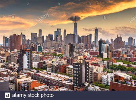 New York New York Usa Lower Manhattan City Skyline Rooftop View At