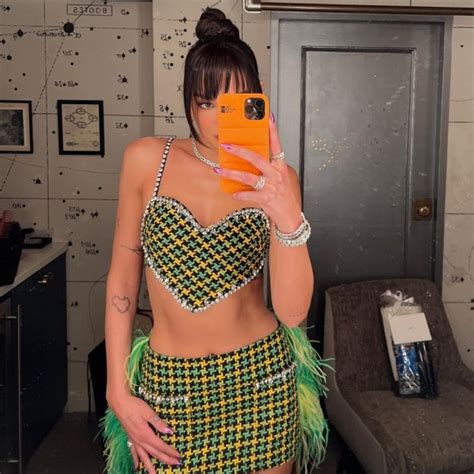 Dua Lipa Flaunts Her Sexy Athletic Abs Photos Video The Fappening