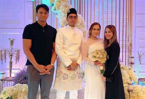 Sebelum ini emma maembong sendiri mengakui yang hubungan cintanya bersama zizan razak kini sudah berakhir namun enggan membuka mulut untuk bercerita lanjut lebih lebih lagi tentang apakah punca perpisahan mereka. Gambar Terbaru Bukti Emma Maembong, Syed Abdullah Masih ...