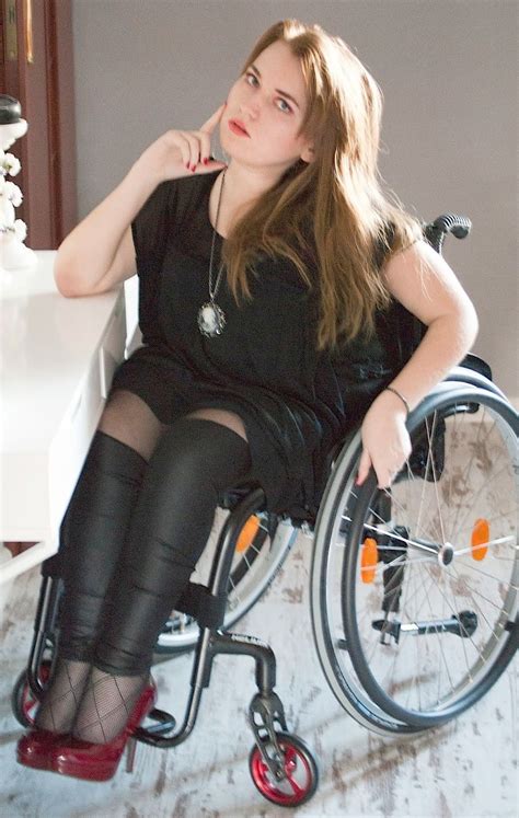 Polish Paraplegic Frau Schöne Frauen Rollstuhl