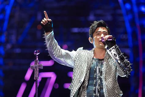 Jay chou playing an jing,安静 on the piano in his concert in kuala lumpur. Man Begs Cops To Let Him Attend Jay Chou's Concert Before ...