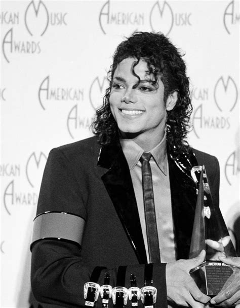 Výsledok Vyhľadávania Obrázkov Pre Dopyt Michael Jackson Invincible