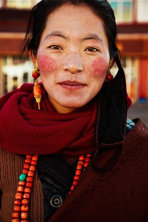 21 Portraits Of Women From Around The World Show Beauty Comes In All