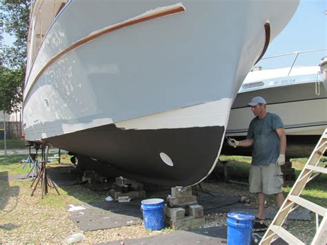 A poorly painted boat hull will easily strip away. How to Paint Your Old Fiberglass Boat ~ And Make it Look ...