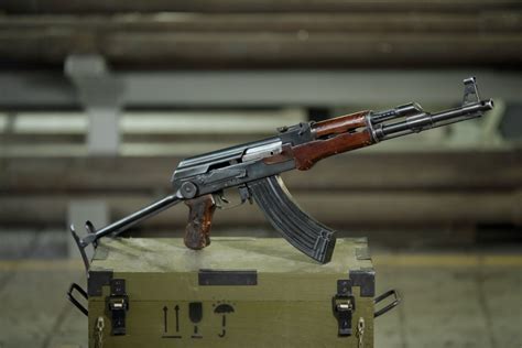 Kalashnikov Media Show Off An Early Ak Prototype The Firearm Blog