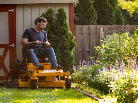 Lawn Mowing Pattern Tips