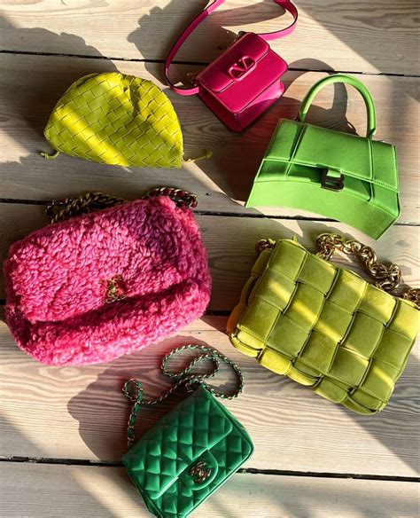 Here Are 12 Of The Best Bags To Transform Your Spring Outfits Including Bottega Veneta Chain
