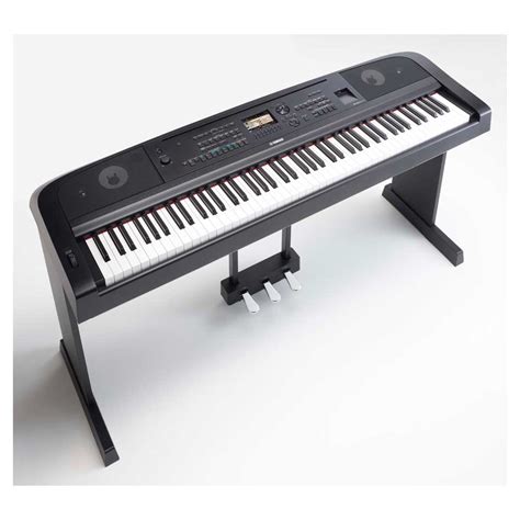 Yamaha Dgx 670b Portable Grand Piano Wstand And Pedal Unit Dgx670