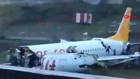 Vidéo Un Avion Sort De Piste Et Se Brise En Deux à Istanbul Voyagerdz