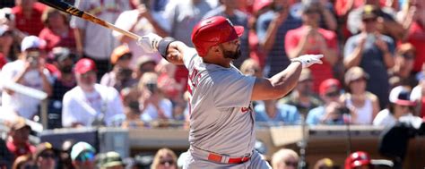 Pujols Reaches 700 Home Runs As Cards Continue Push To The Playoffs