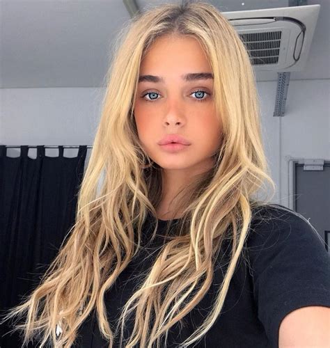 Instagram Post By Carolina Marie • Nov 26 2018 At 5 40pm Utc Blonde Hair Girl Long Hair