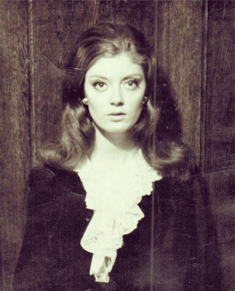 Susan Sarandon 17 Years Old 1963 Via Roldschoolcool Daslikes