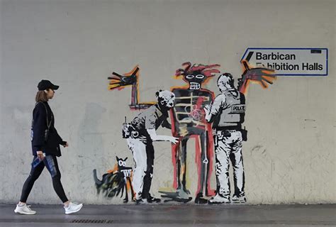 Famous Artist Banksy Unofficially Cooperates With Basquiat Outside The