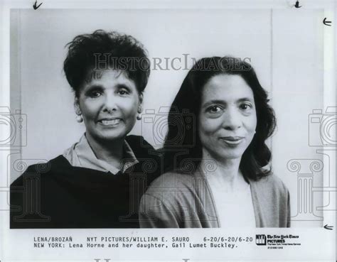 1986 Press Photo Lena Horne And Her Daughter Gail Lumet Buckley New Yo