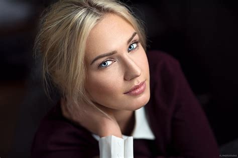 women face portrait blonde blue eyes depth of field eva mikulski hd wallpaper