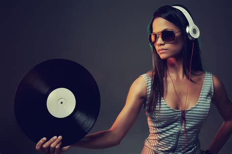 2560x1080 Dj Women 2560x1080 Resolution Hd 4k Wallpapers Images Backgrounds Photos And Pictures