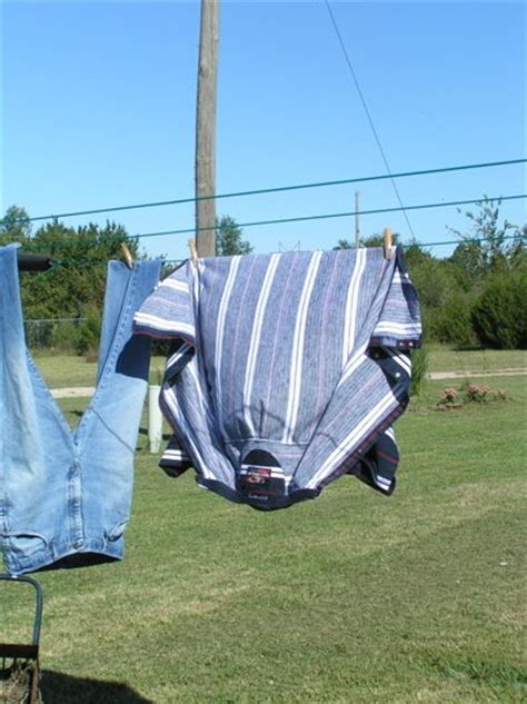 How To Hang Clothes On A Clothesline Easy Tips Pictures And Video