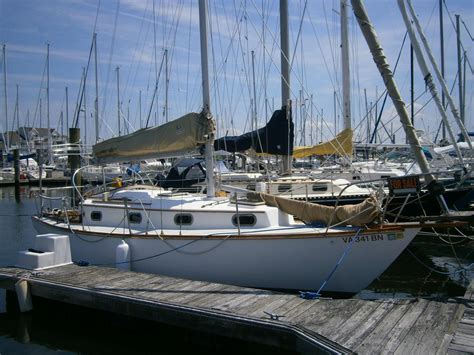 1982 Used Cape Dory 30 Cutter Sailboat For Sale 24500 Norfolk Va