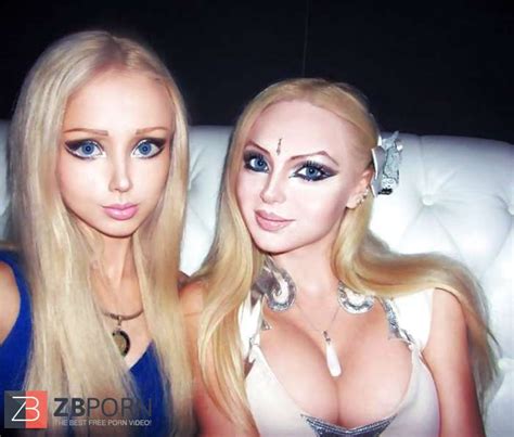 Valeria Lukyanova And Olga Dominika Oleynik Zb Porn Hot Sex Picture