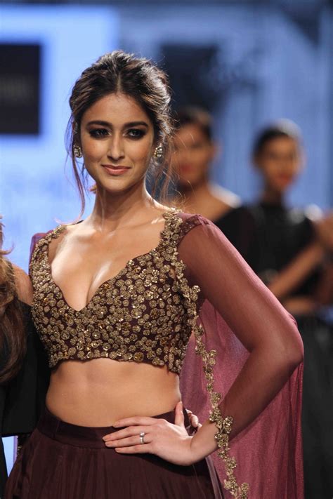 ileana d cruz super sexy cleavage show at the lakme fashion week 2016 latest tamil actress