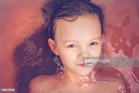 Girl Underwater In Bathtub Photos And Premium High Res Pictures Getty Images
