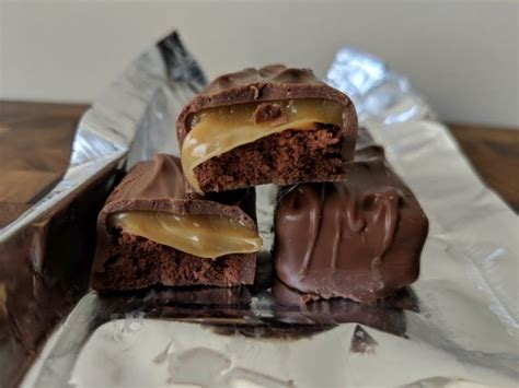 Review Milky Way Fudge Chocolate Bar