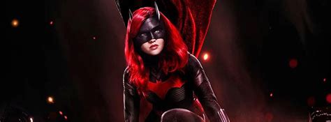 Batwoman está pronta para ação no novo cartaz da série confira
