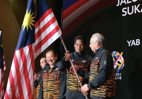 Race pack pick up :chaos 2. 111 Gold medal target for Malaysian contingent at 2017 ...