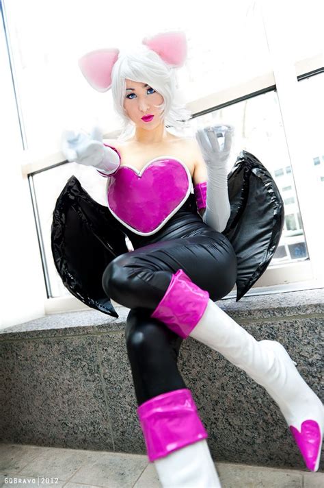 Rouge The Bat Sonic By Mostflogged On Deviantart Cosplay Outfits
