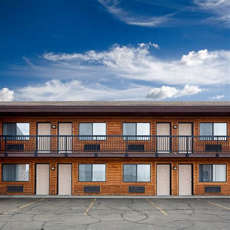 8100 Motel Building Stock Photos Pictures And Royalty Free Images Istock