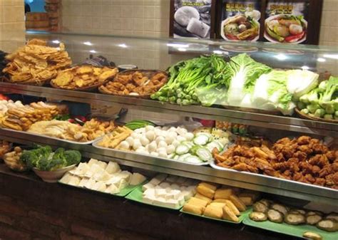 However, you do have to sacrifice quality for convenience as many of these 24 hour shops use factory made dough and so the prata usually tastes very generic. Yong tau foo stall is my new hawker eat. No carbs if you ...